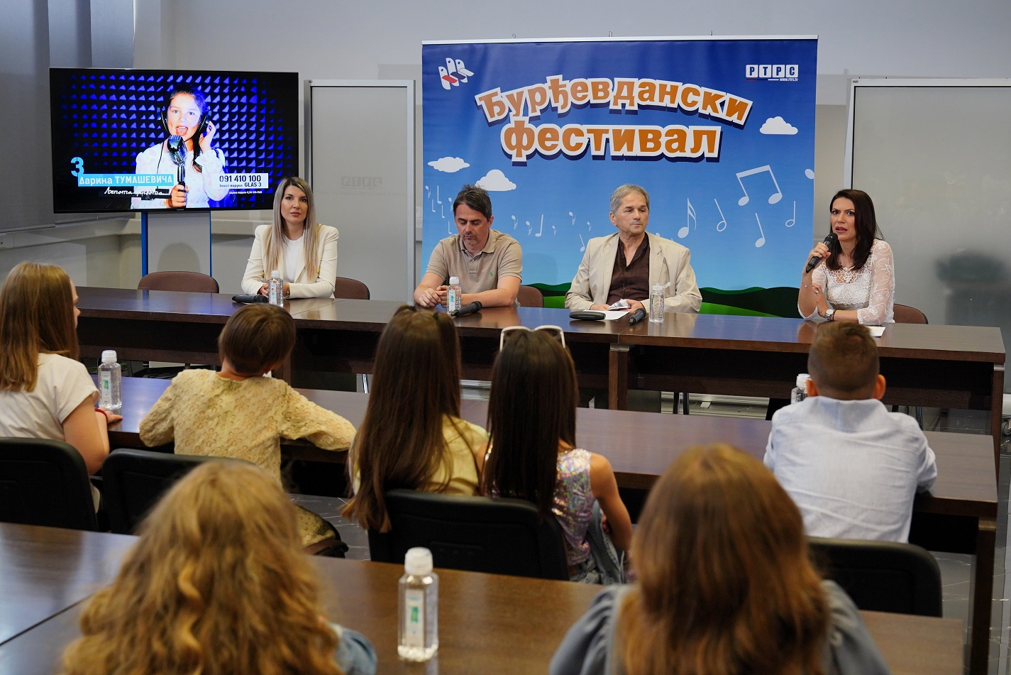 У мултимедијалној сали РТВ дома управо је одржана конференција за медије поводом 28. Ђурђевданског фестивала дјечије пјесме, Бањалука 2022